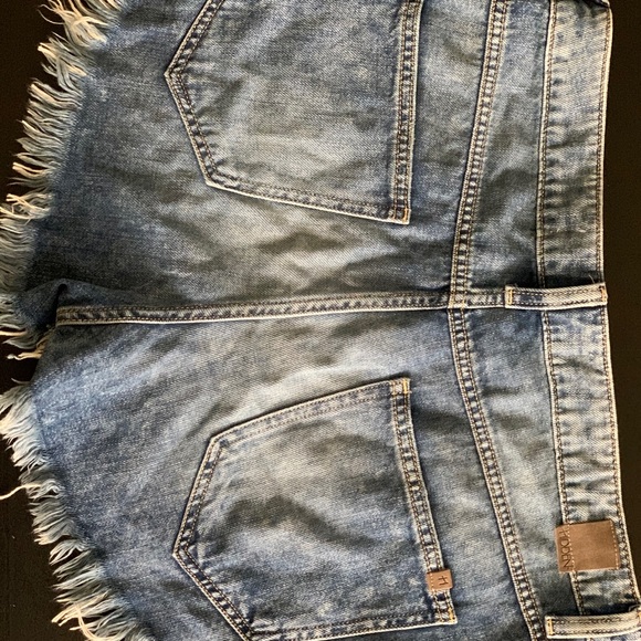 Denim shorts - Picture 2 of 2